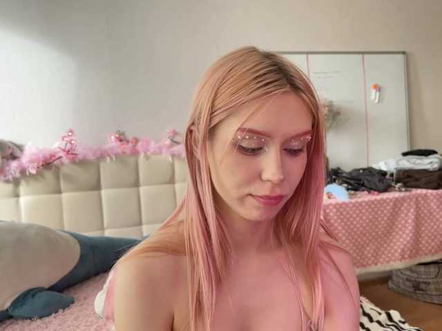 sexycute18 live cam on BongaCams