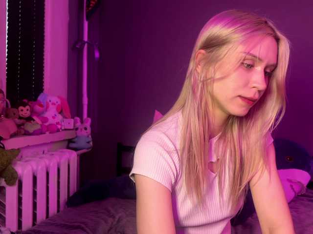 sexycute18 live cam on BongaCams