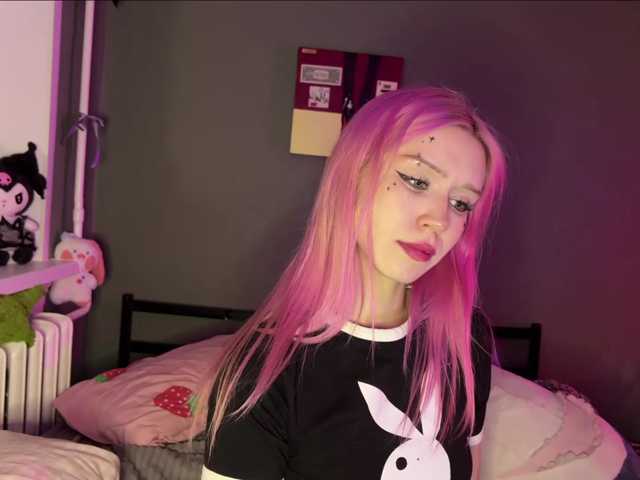 sexycute18 live cam on BongaCams