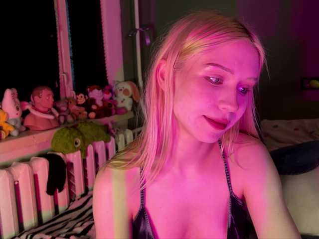 sexycute18 live cam on BongaCams