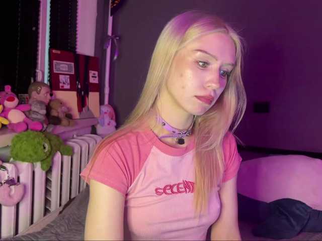 sexycute18 live cam on BongaCams