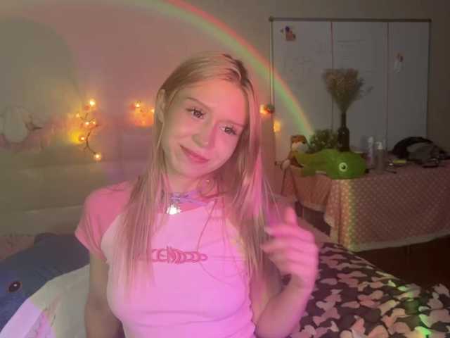 sexycute18 live cam on BongaCams