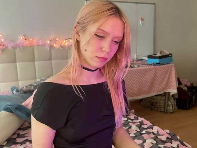 sexycute18 live cam on BongaCams