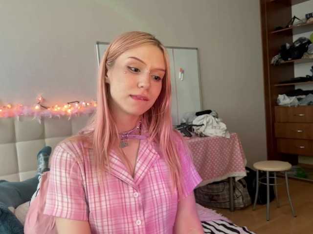 sexycute18 live cam on BongaCams