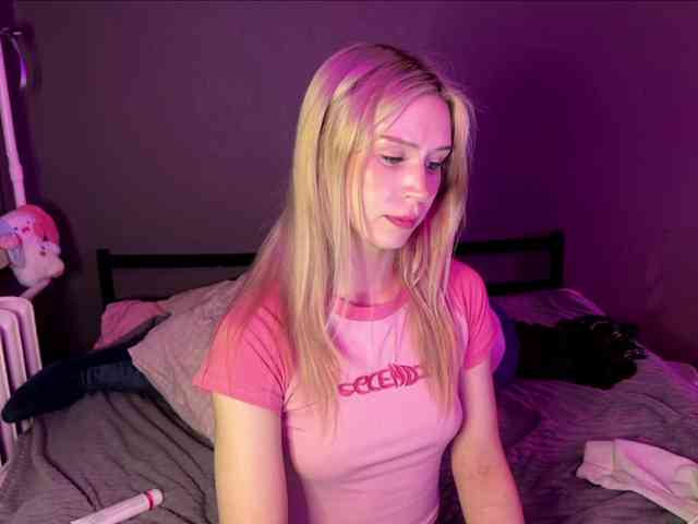 sexycute18 webcam
