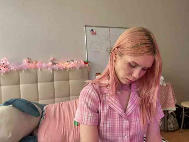 sexycute18 webcam