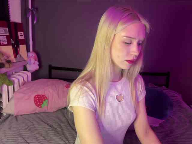sexycute18 webcam