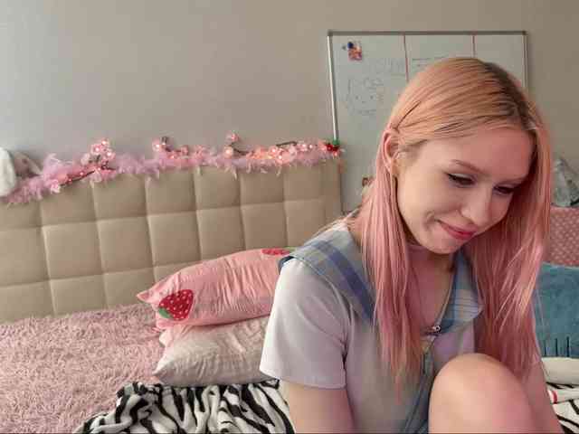 sexycute18 webcam