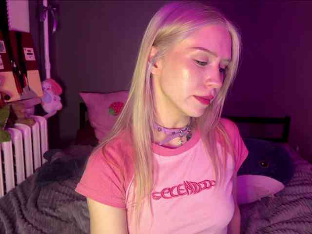 sexycute18 webcam