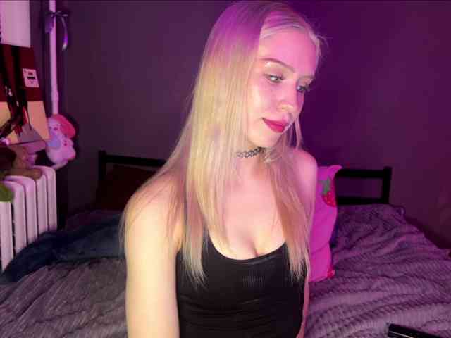 sexycute18 webcam