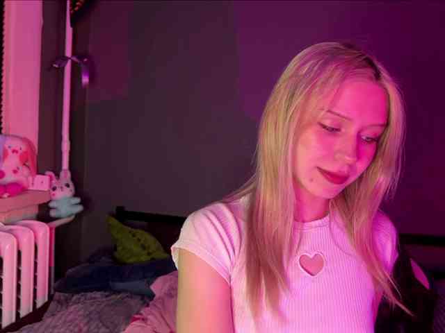 sexycute18 webcam