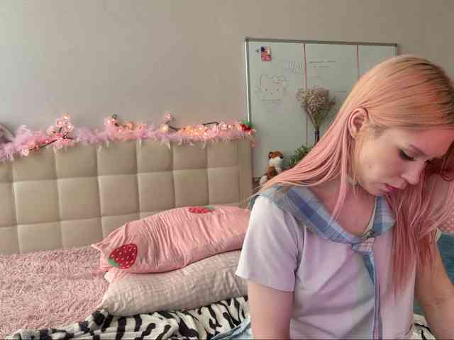 sexycute18 webcam