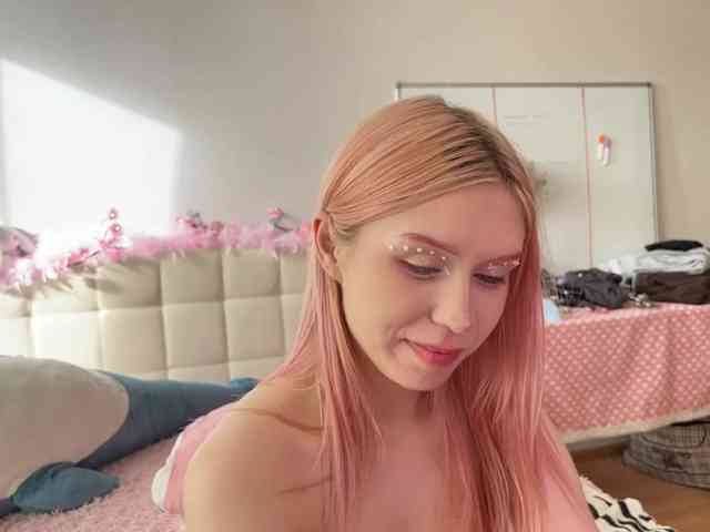 sexycute18 webcam