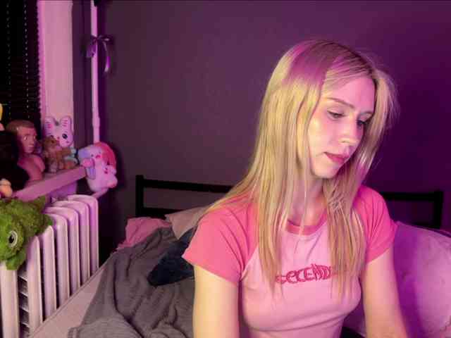 sexycute18 webcam