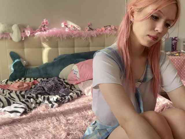 sexycute18 webcam