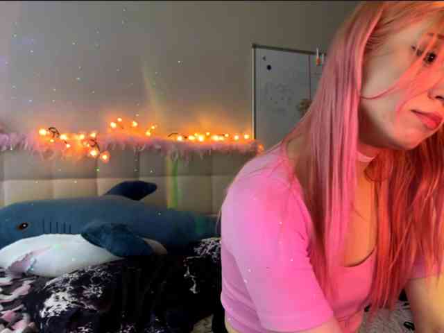 sexycute18 webcam