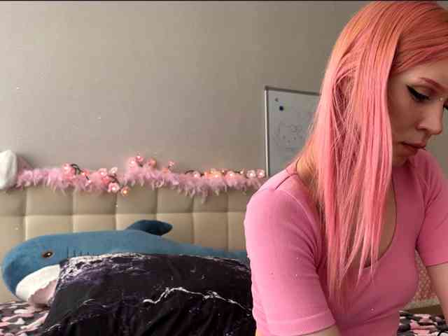 sexycute18 webcam