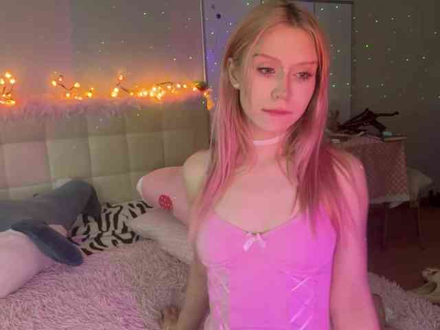 sexycute18 webcam