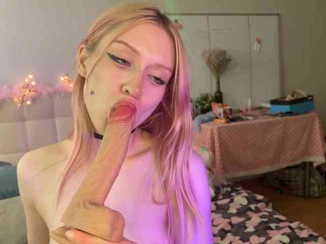sexycute18 webcam