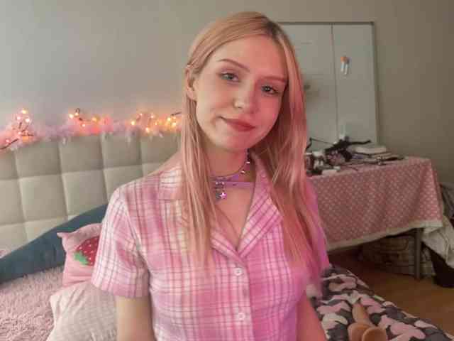 sexycute18 webcam