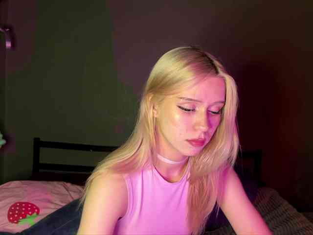 sexycute18 webcam