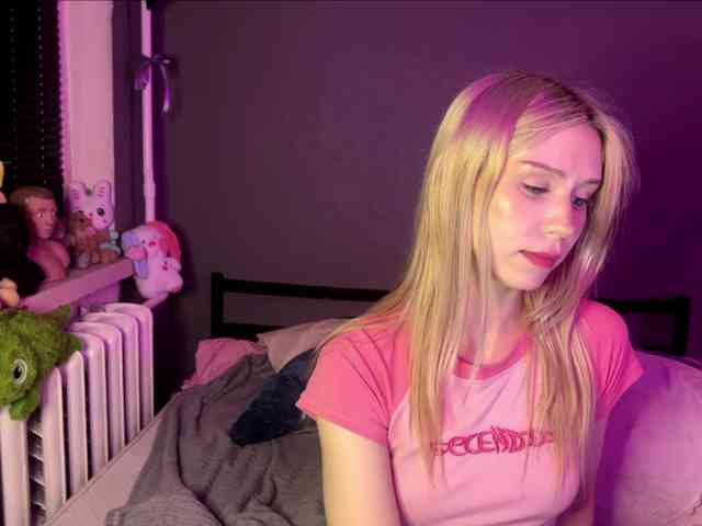 sexycute18 webcam