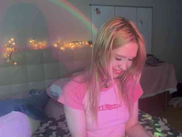 sexycute18 webcam
