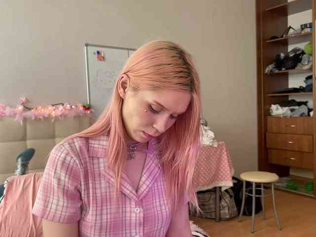 sexycute18 webcam