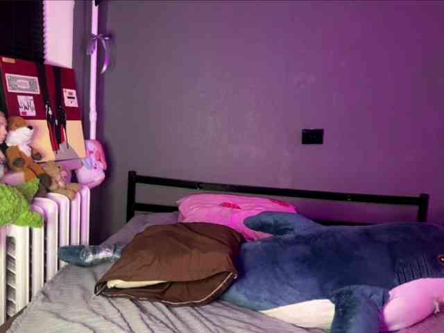 sexycute18 webcam