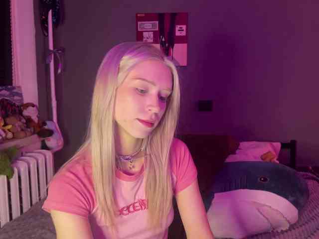 sexycute18 webcam