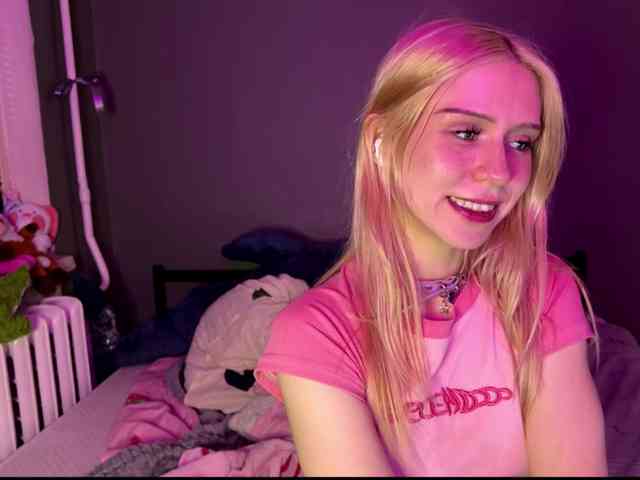 sexycute18 webcam