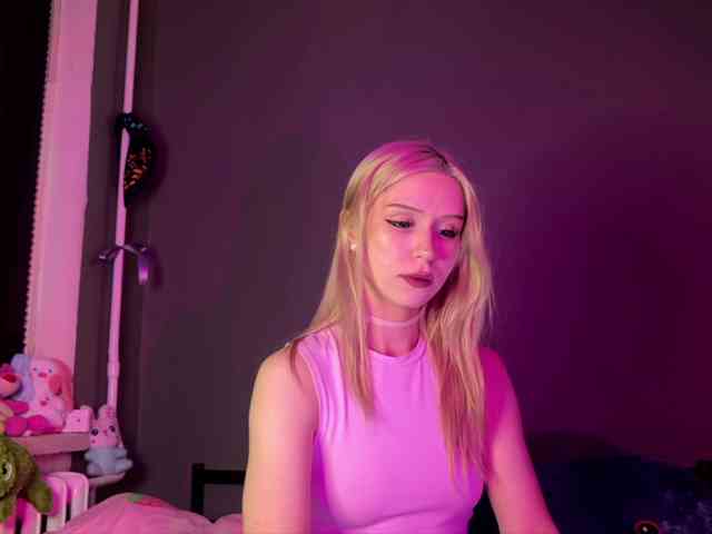 sexycute18 webcam