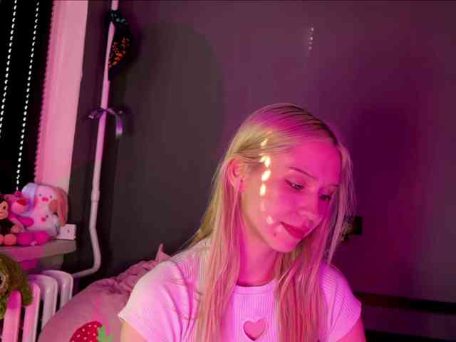 sexycute18 webcam