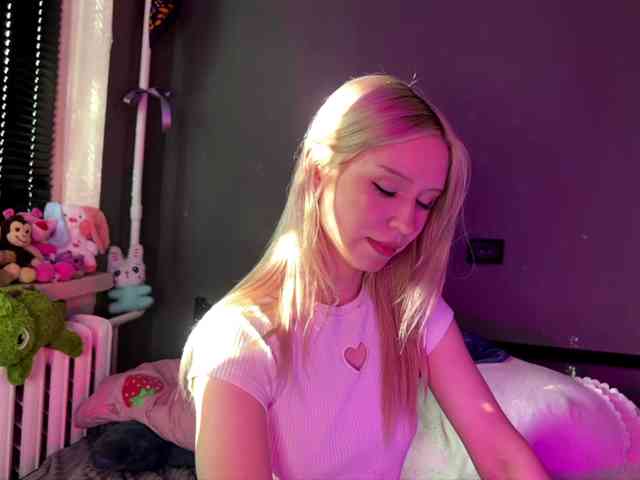 sexycute18 webcam