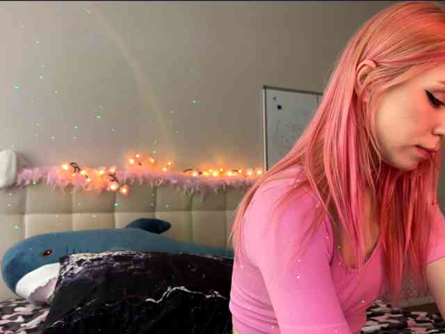 sexycute18 webcam
