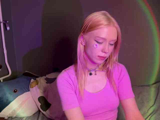 sexycute18 webcam