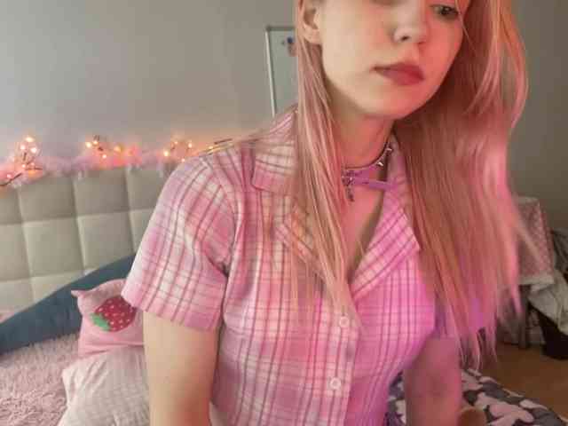 sexycute18 webcam