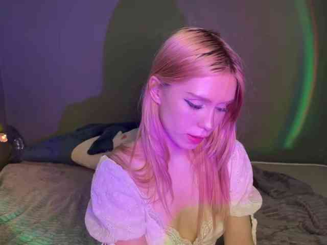 sexycute18 webcam