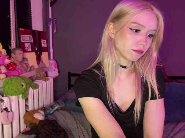 sexycute18 webcam