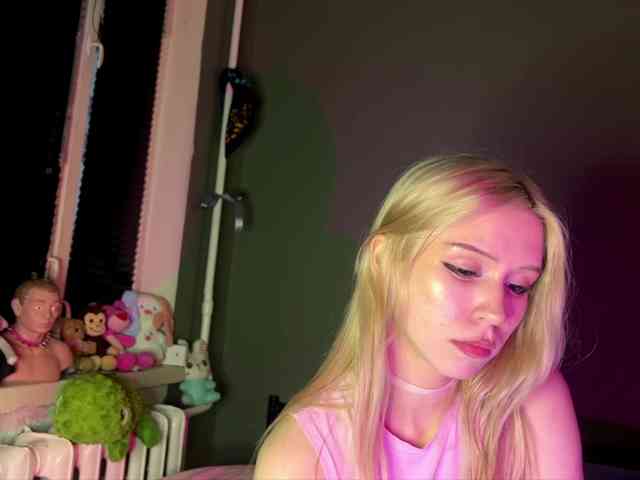 sexycute18 webcam