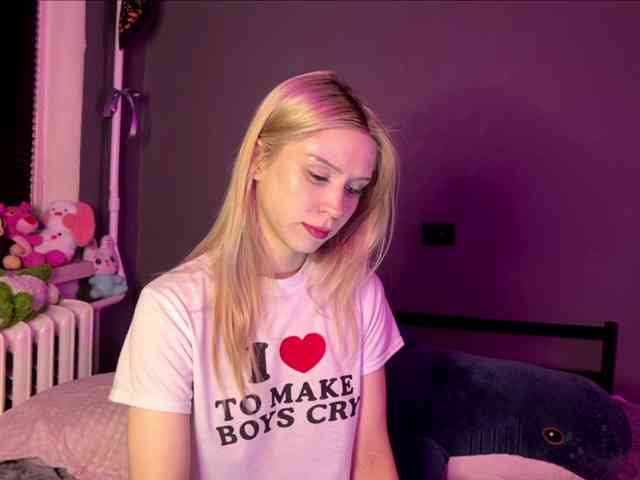 sexycute18 webcam