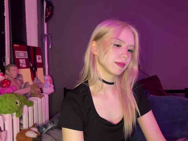 sexycute18 webcam