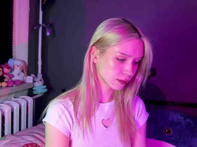 sexycute18 webcam