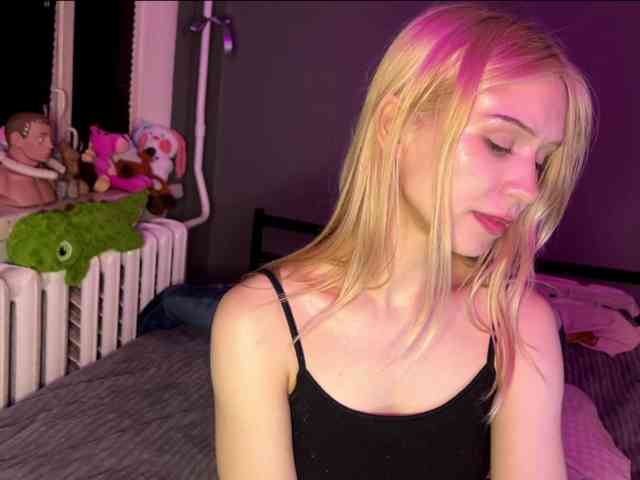 sexycute18 webcam