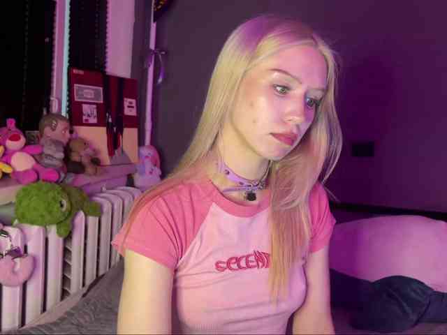 sexycute18 webcam