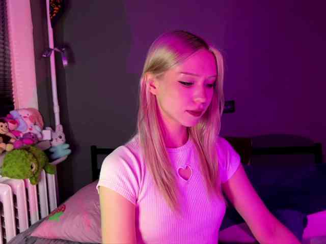 sexycute18 webcam