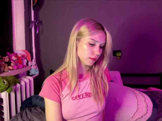 sexycute18 webcam