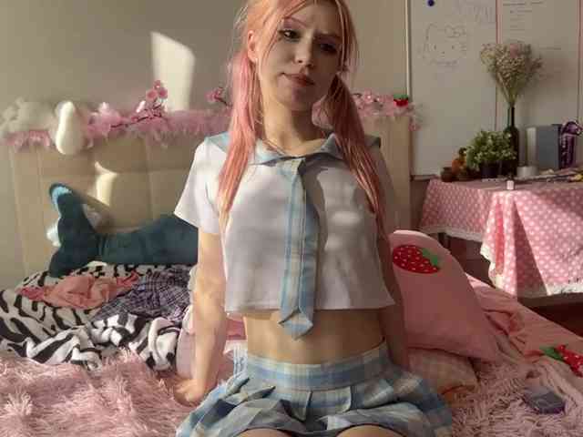 sexycute18 webcam