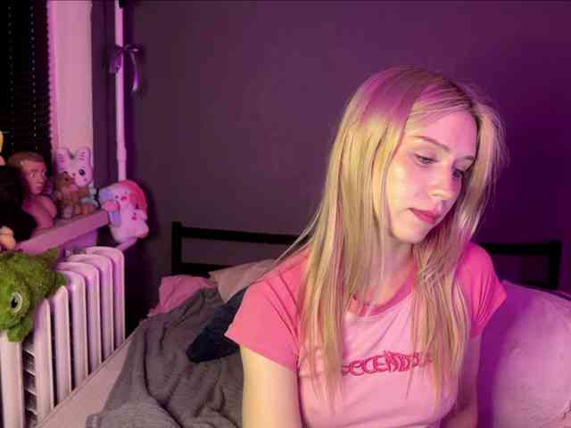 sexycute18 webcam