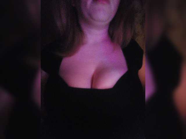 Lesia-1 live cam on BongaCams